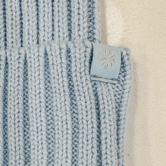 Athleta Girl,  Chill Out Beanie, Porcelain Blue, One Size Youth, New Without Tag - Picture 3 of 5